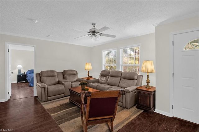 4508 Schoolway Drive, Greensboro, NC 27406