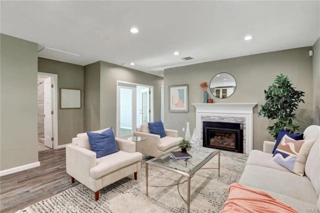 4437 Keever Avenue, Long Beach, CA 90807