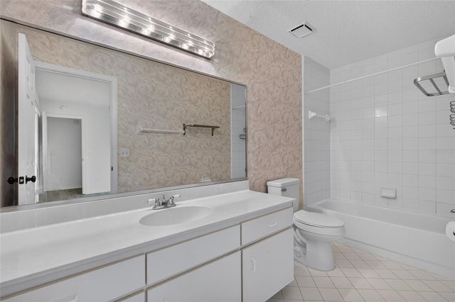 11 WALNUT PLACE, Palm Coast, FL 32164