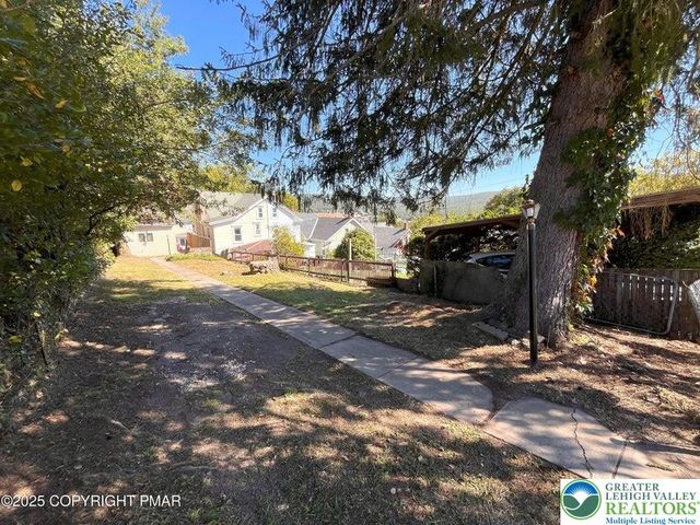 223 North Avenue, Jim Thorpe Boro, PA 18229