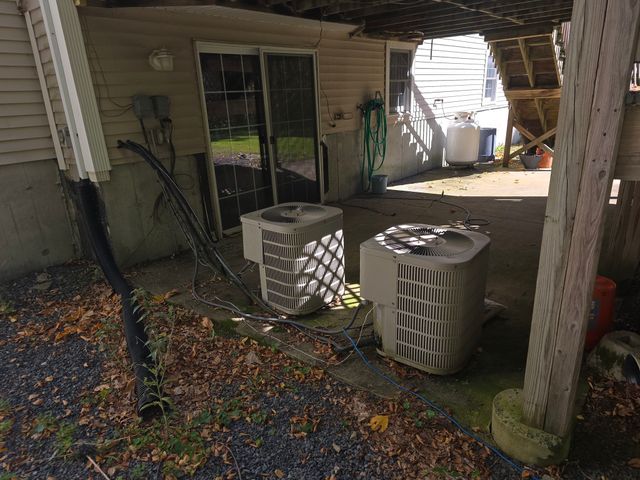 697 Tremont St, Dighton, MA 02764