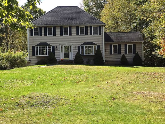 697 Tremont St, Dighton, MA 02764