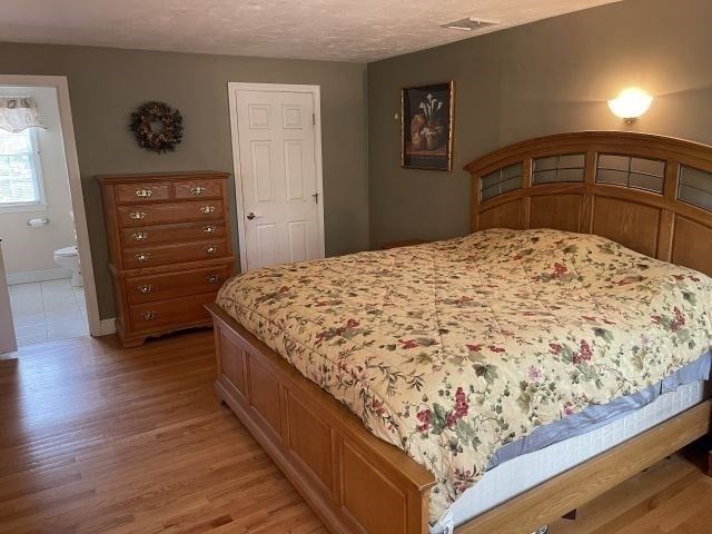 697 Tremont St, Dighton, MA 02764