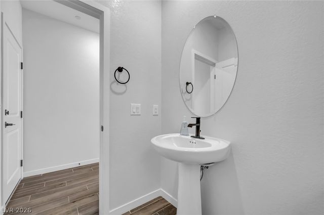 2408 Switchback Valley Street, Las Vegas, NV 89138