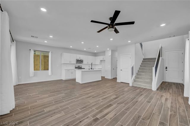 2408 Switchback Valley Street, Las Vegas, NV 89138