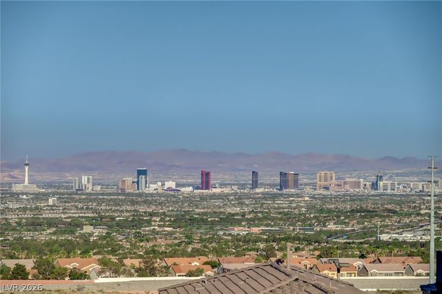 2408 Switchback Valley Street, Las Vegas, NV 89138