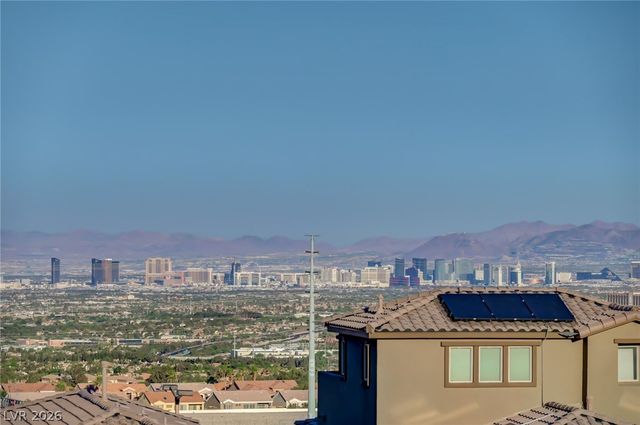 2408 Switchback Valley Street, Las Vegas, NV 89138