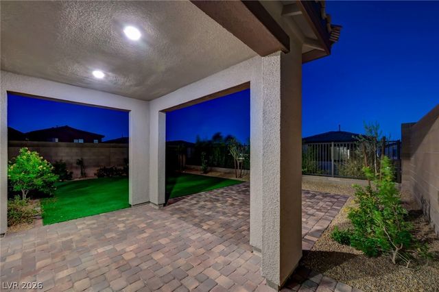 2408 Switchback Valley Street, Las Vegas, NV 89138