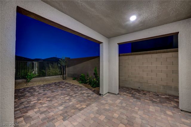 2408 Switchback Valley Street, Las Vegas, NV 89138