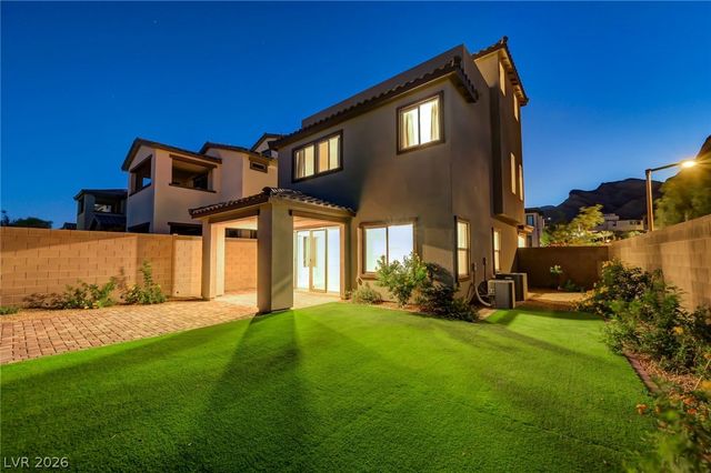 2408 Switchback Valley Street, Las Vegas, NV 89138