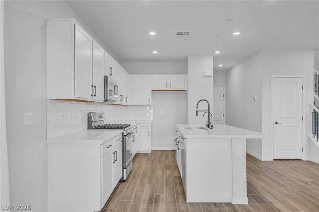 2408 Switchback Valley Street, Las Vegas, NV 89138