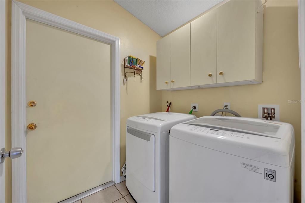 Image 21 of property listing at 3122 CAUTHEN CREEK DRIVE, Melbourne, FL 32934