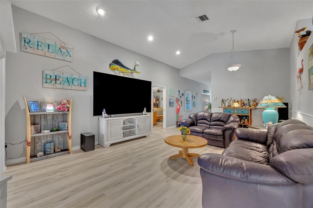 Image 3 of property listing at 3122 CAUTHEN CREEK DRIVE, Melbourne, FL 32934