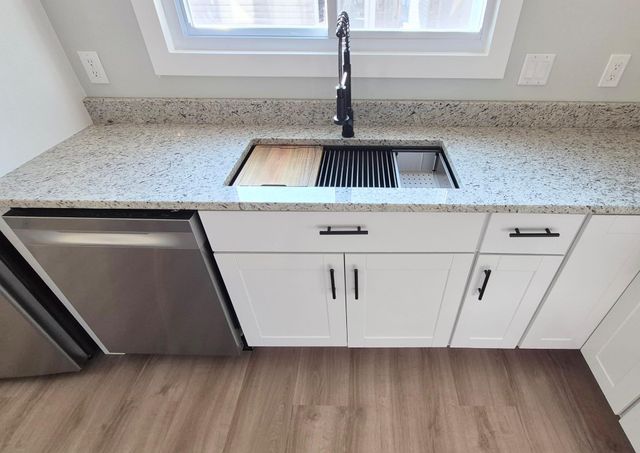 6609 Gretchen Lane N, Oakdale, MN 55128