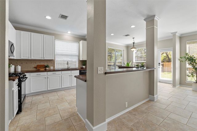 2210 Kerr TRL, Cedar Park, TX 78613