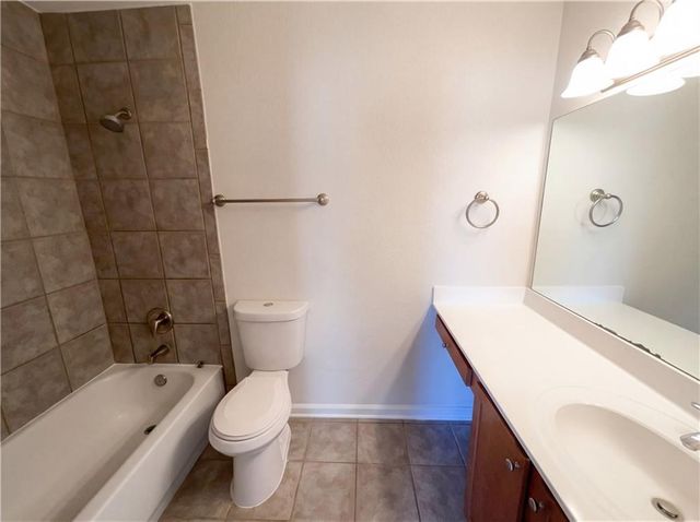 165 N River Drive G, Atlanta, GA 30350