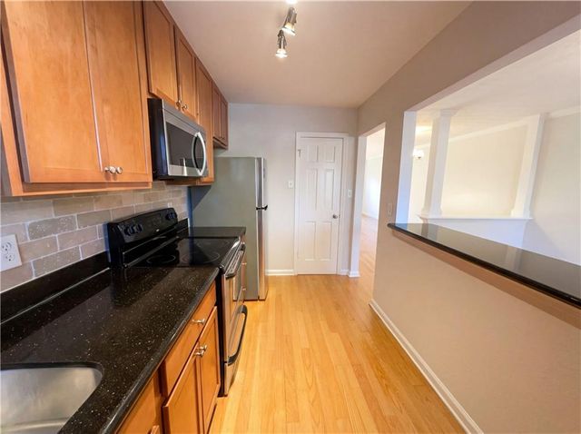 165 N River Drive G, Atlanta, GA 30350