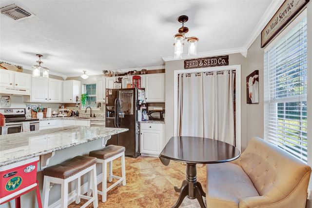 97 County Road 2268, Cleveland, TX 77327