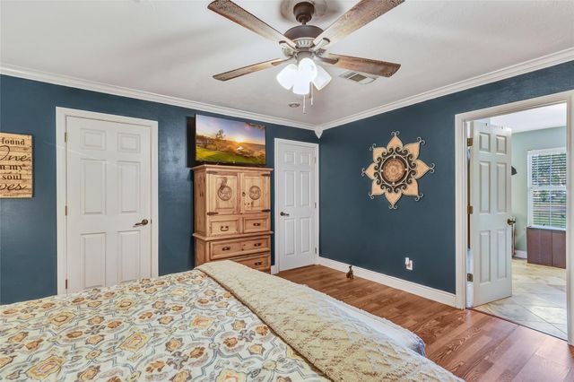 97 County Road 2268, Cleveland, TX 77327