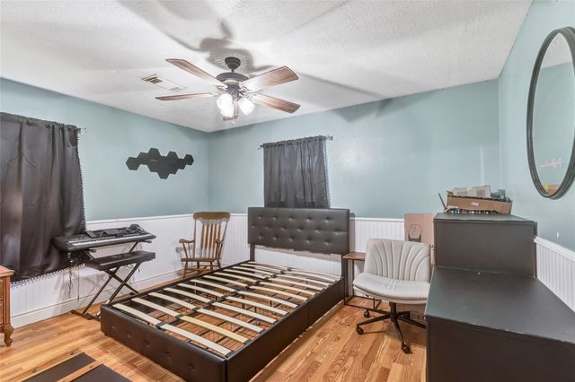 97 County Road 2268, Cleveland, TX 77327