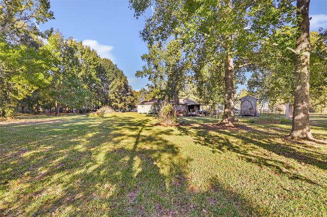 97 County Road 2268, Cleveland, TX 77327