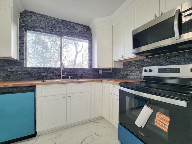 2024 Stonesthrow Drive, Bay City, TX 77414