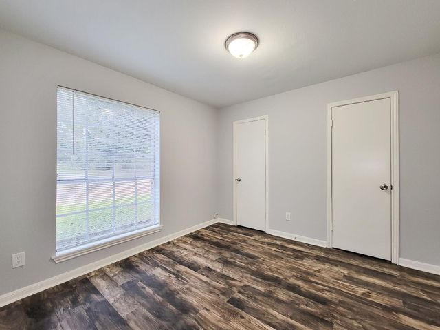 2024 Stonesthrow Drive, Bay City, TX 77414