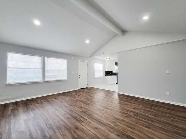 2024 Stonesthrow Drive, Bay City, TX 77414