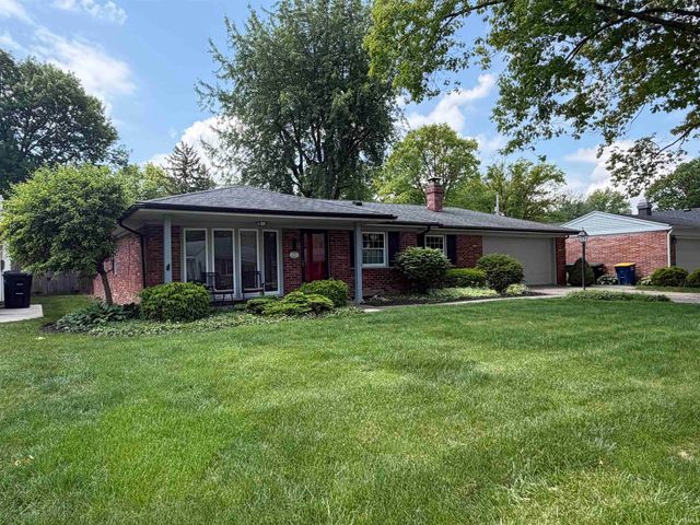 4221 N Lancaster Drive, Muncie, IN 47304