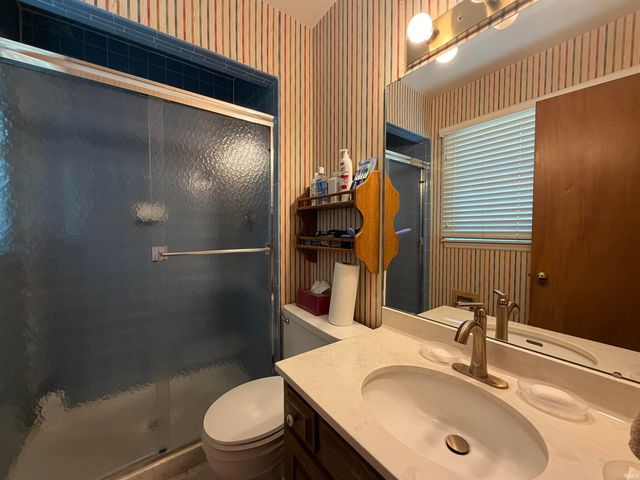 4221 N Lancaster Drive, Muncie, IN 47304