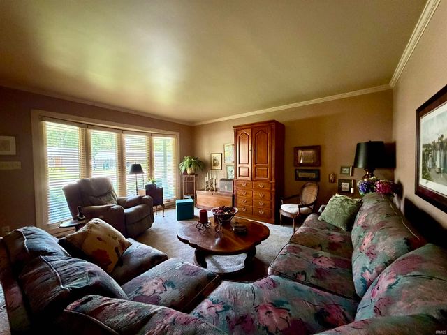 4221 N Lancaster Drive, Muncie, IN 47304
