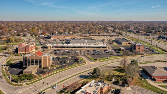 1292 Rickert Drive 152, Naperville, IL 60540