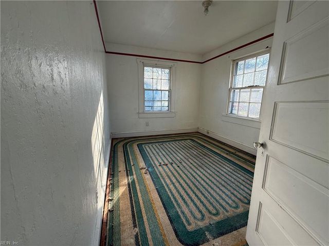 203 Hollywood AVE, Hampton, VA 23661