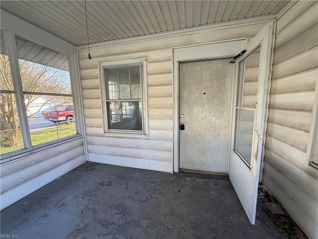 203 Hollywood AVE, Hampton, VA 23661