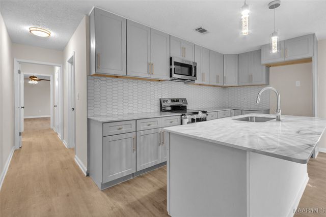 5724 Carriage Brook Road, Montgomery, AL 36116