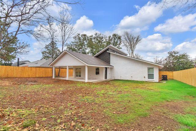 5724 Carriage Brook Road, Montgomery, AL 36116