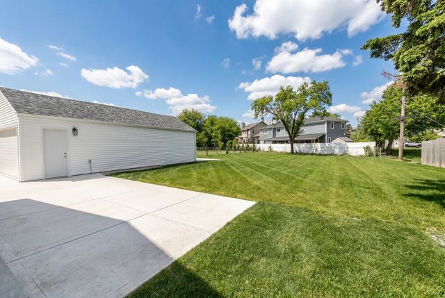 208 Alvin Avenue, Northlake, IL 60164