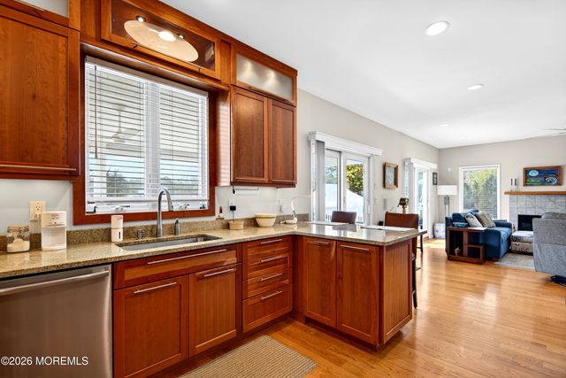 20 Edgewater Drive, Tuckerton, NJ 08087