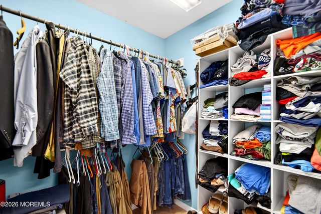 20 Edgewater Drive, Tuckerton, NJ 08087