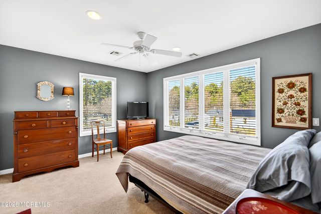 20 Edgewater Drive, Tuckerton, NJ 08087