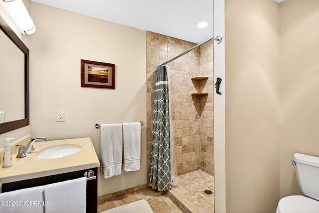 20 Edgewater Drive, Tuckerton, NJ 08087