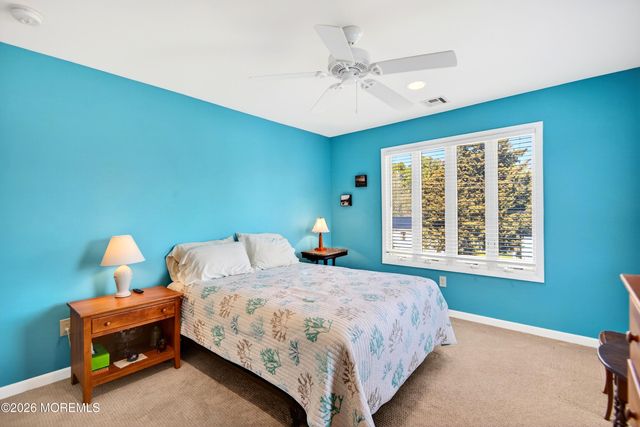 20 Edgewater Drive, Tuckerton, NJ 08087