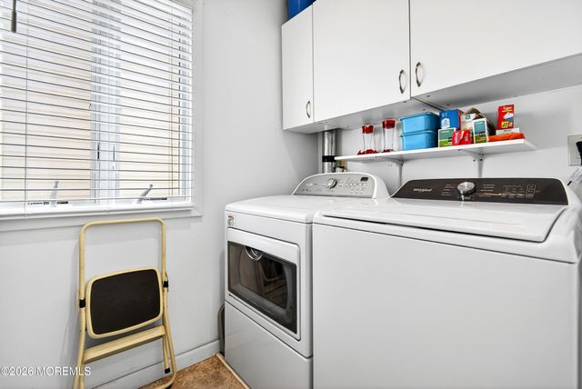 20 Edgewater Drive, Tuckerton, NJ 08087