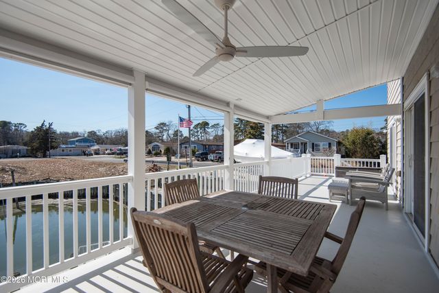 20 Edgewater Drive, Tuckerton, NJ 08087