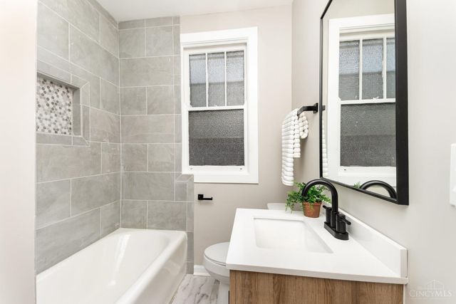 2905 Daytona Avenue, Cincinnati, OH 45211