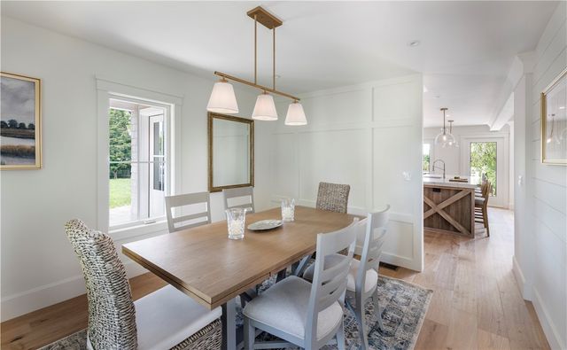 2040 East Main Road, Portsmouth, RI 02871