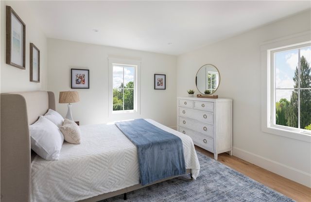 2040 East Main Road, Portsmouth, RI 02871