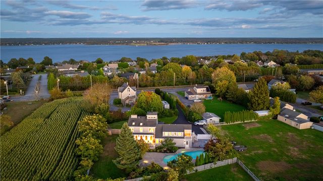 2040 East Main Road, Portsmouth, RI 02871