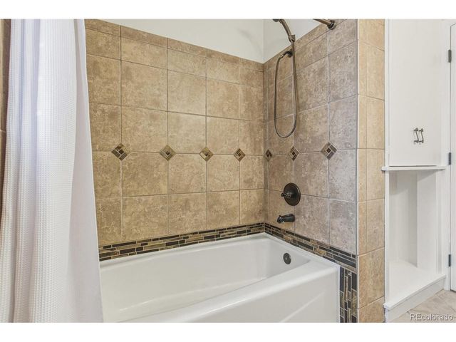 8185 Sunset Dr, Lakewood, CO 80214