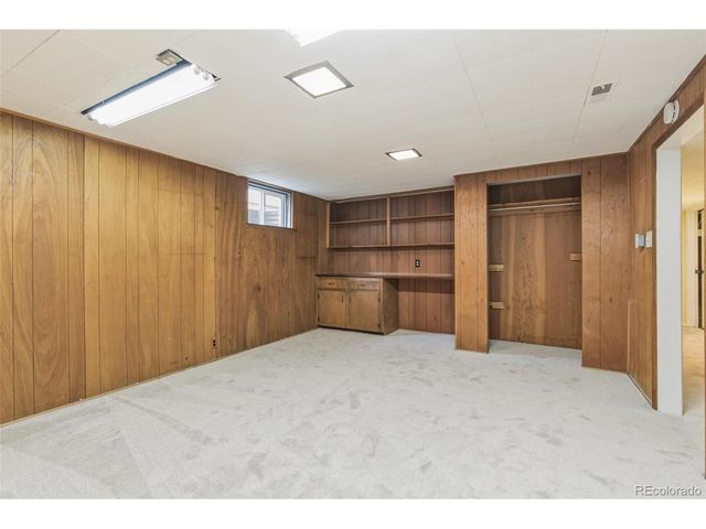 8185 Sunset Dr, Lakewood, CO 80214